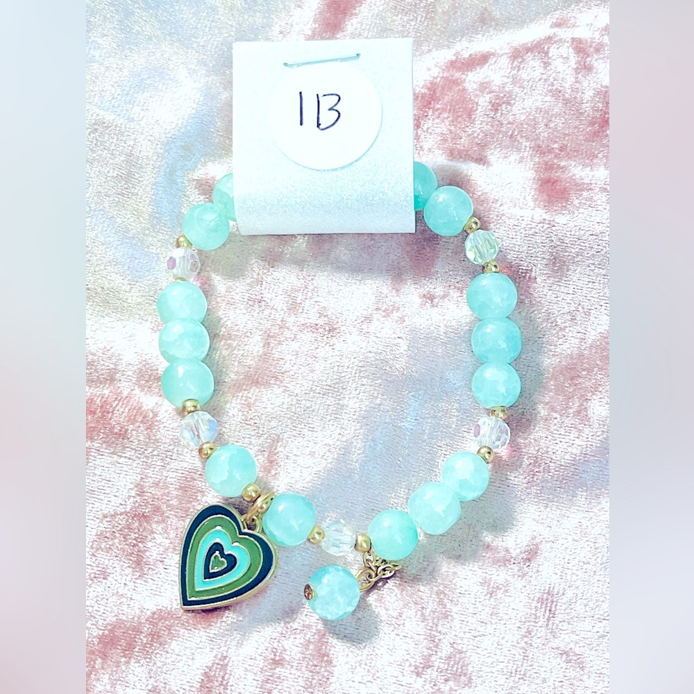 #1B beaded bracelet